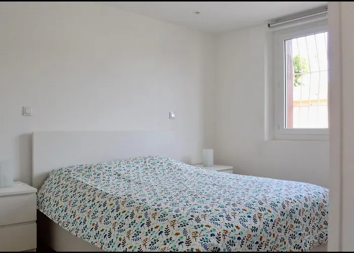 Spacious Cocoon In Appartement